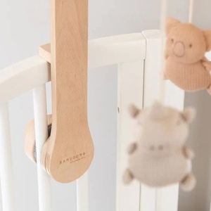 Mobile musical avec jouets en trico Bamboomanimal friends