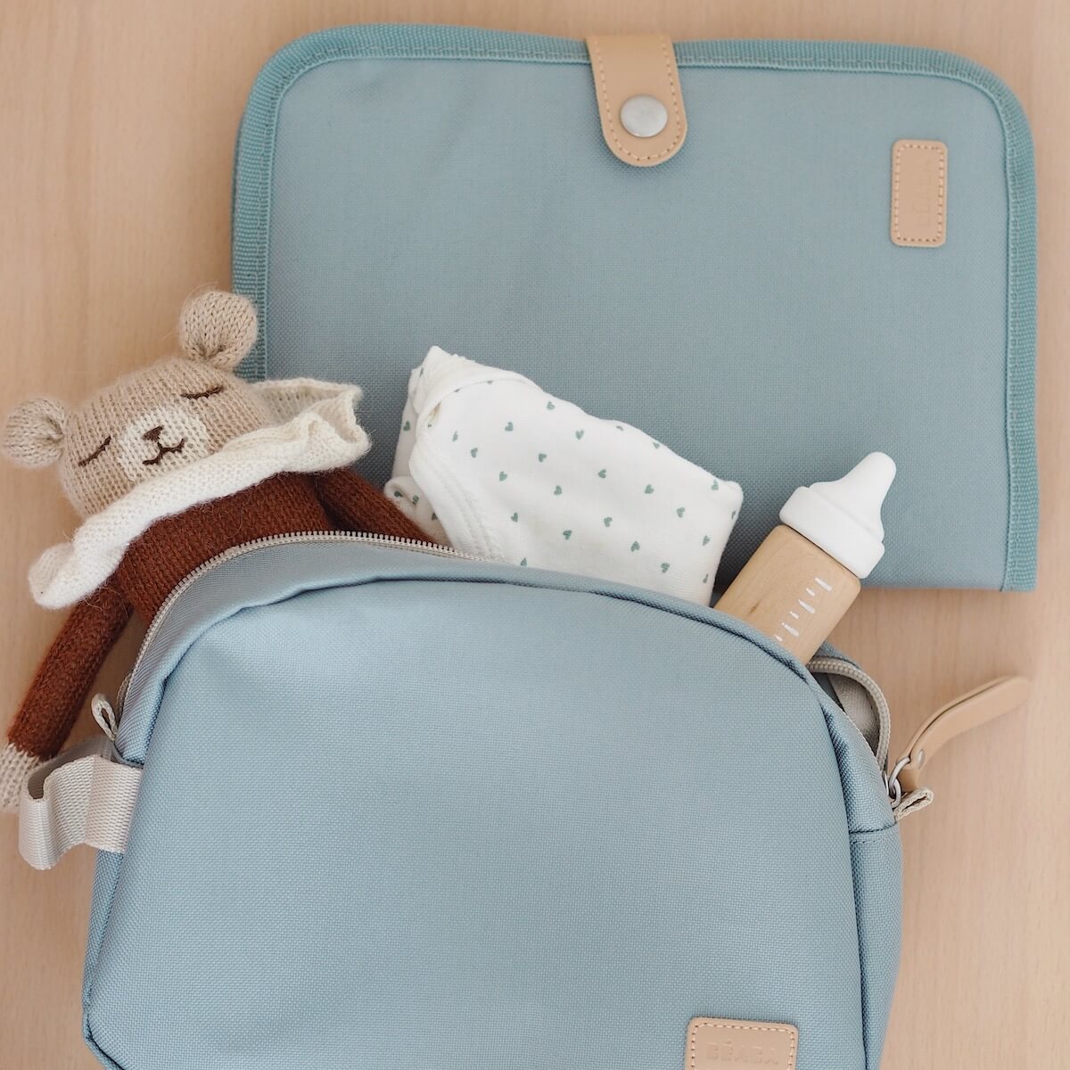 Neceser de baño Beaba verde salvia