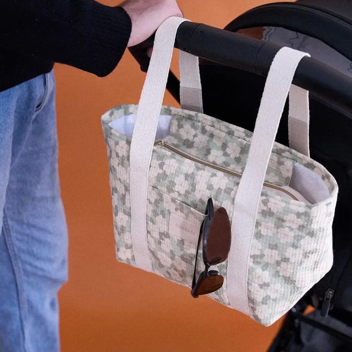 Organisateur poussette OPERA Nobodinoz Green Sakura