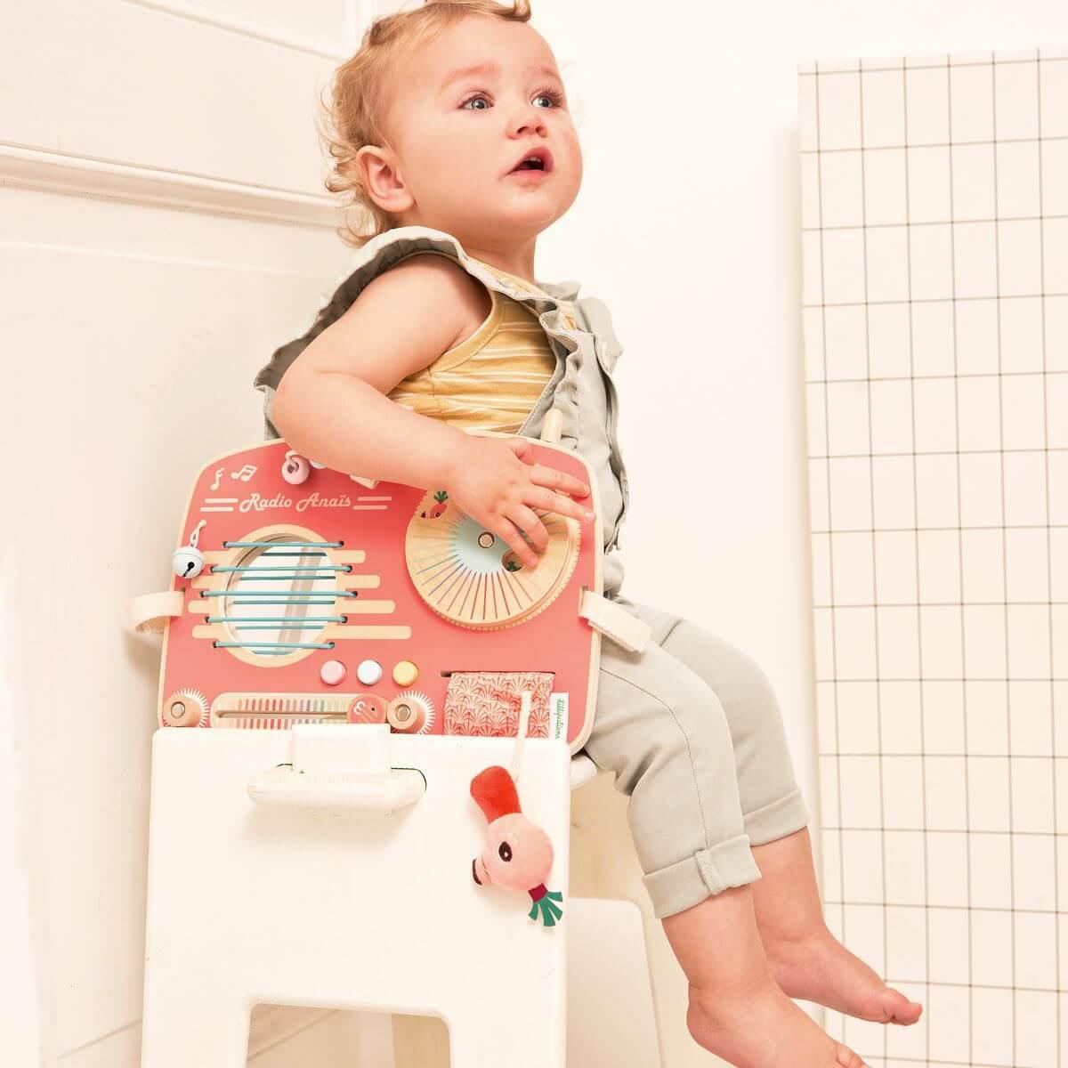 Panneau d'activités RADIO Lilliputiens