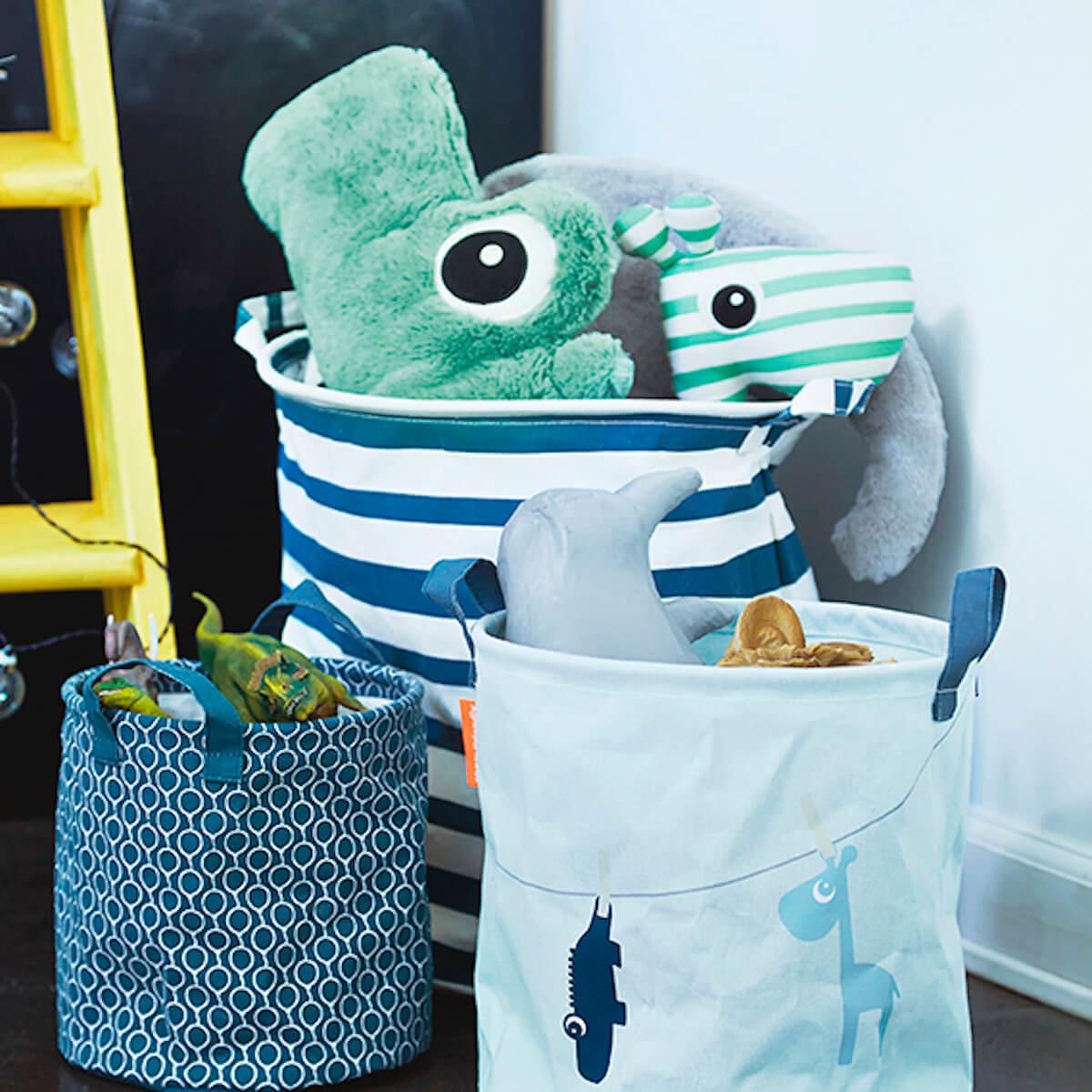Peluche 44x40cm CROCO Done by Deer green
