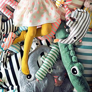 Peluche 44x40cm CROCO Done by Deer green