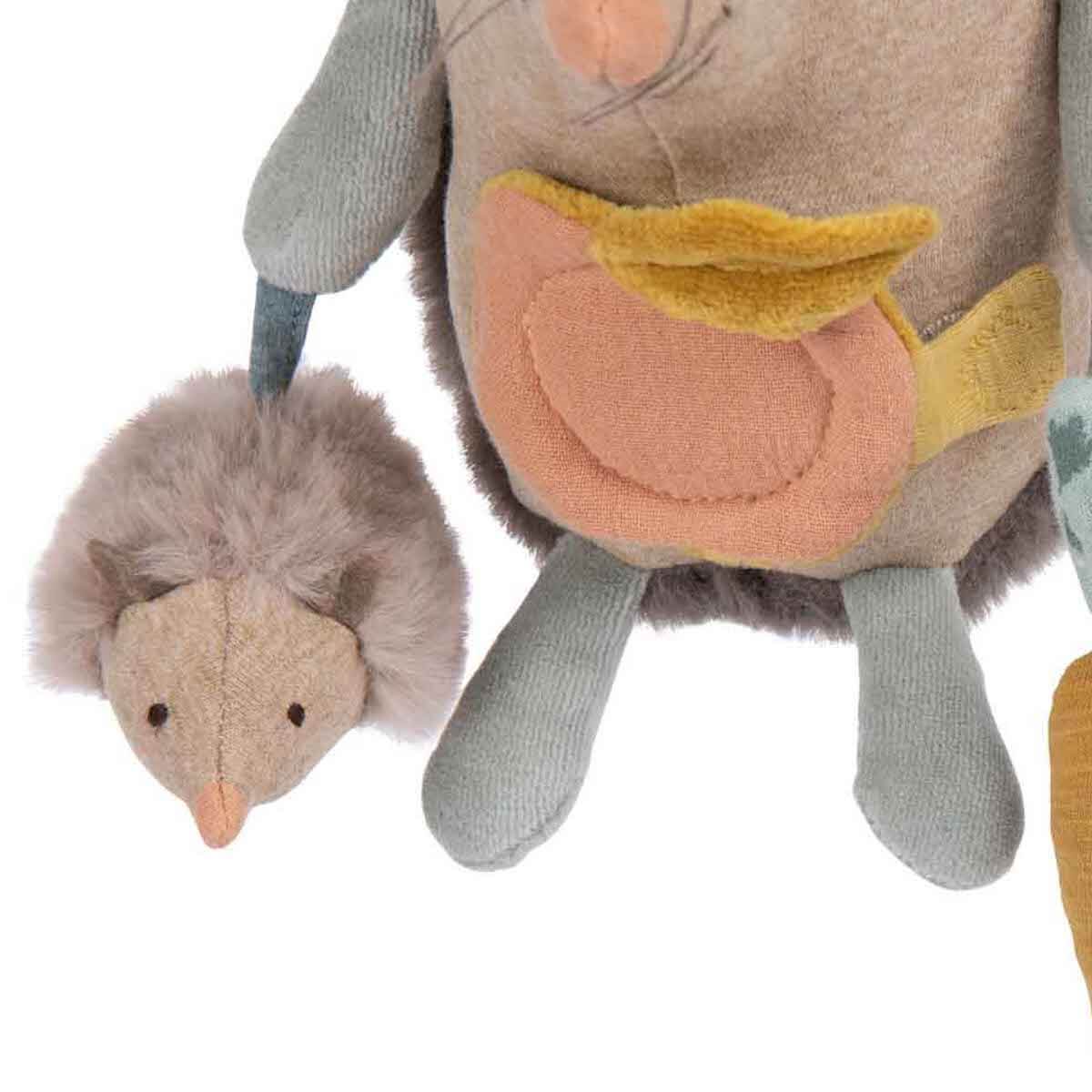 Peluche d'activités à suspendre hérisson TROIS PETITS LAPINS Moulin Roty