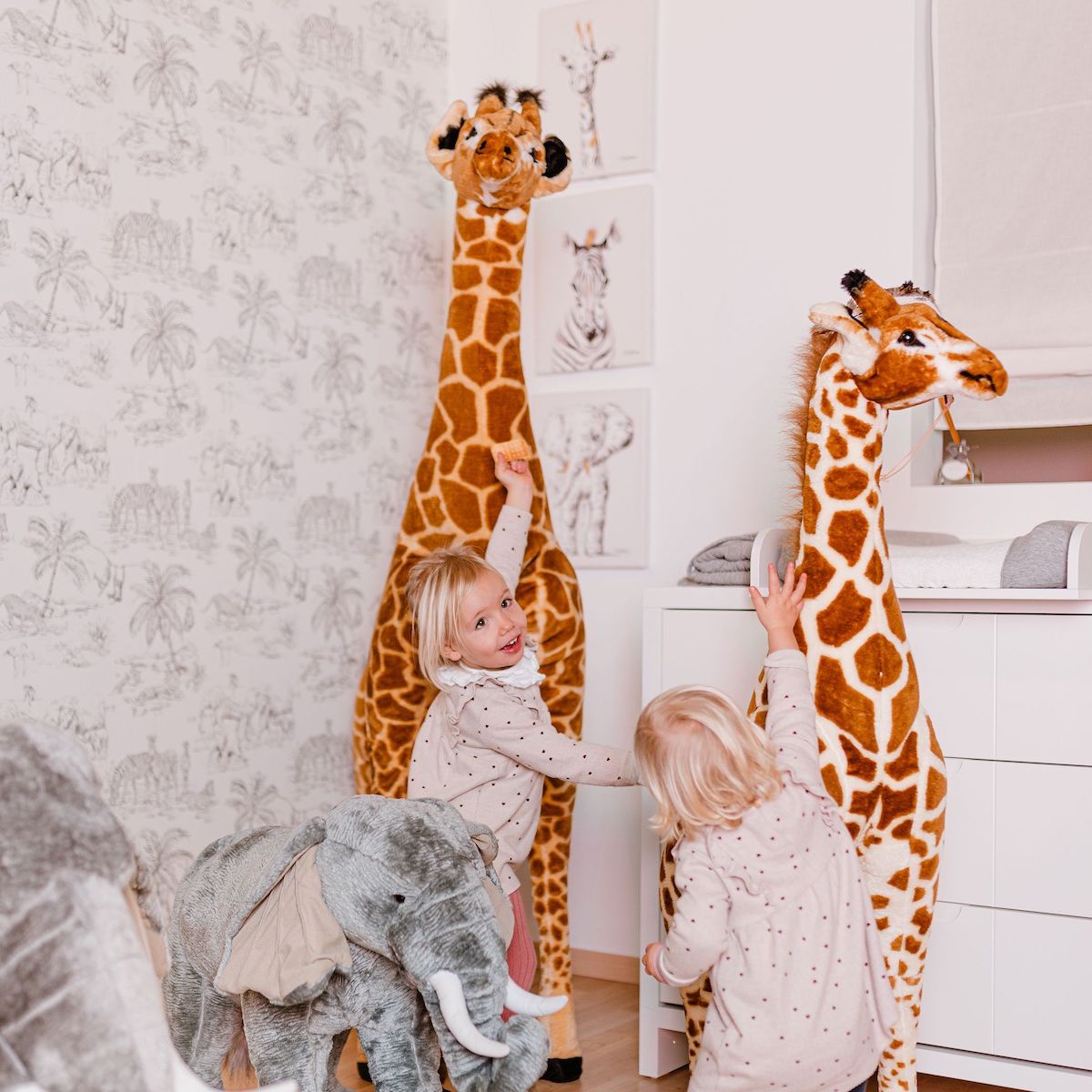Peluche géante girafe 135cm Childhome