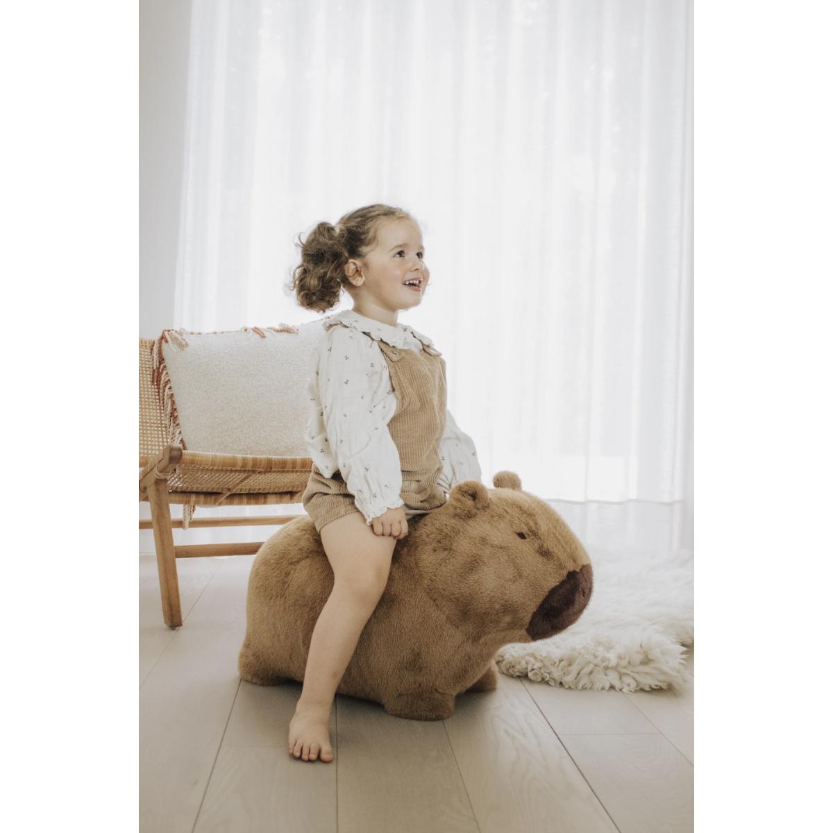Peluche sauteuse CAPYBARA Wild & Soft