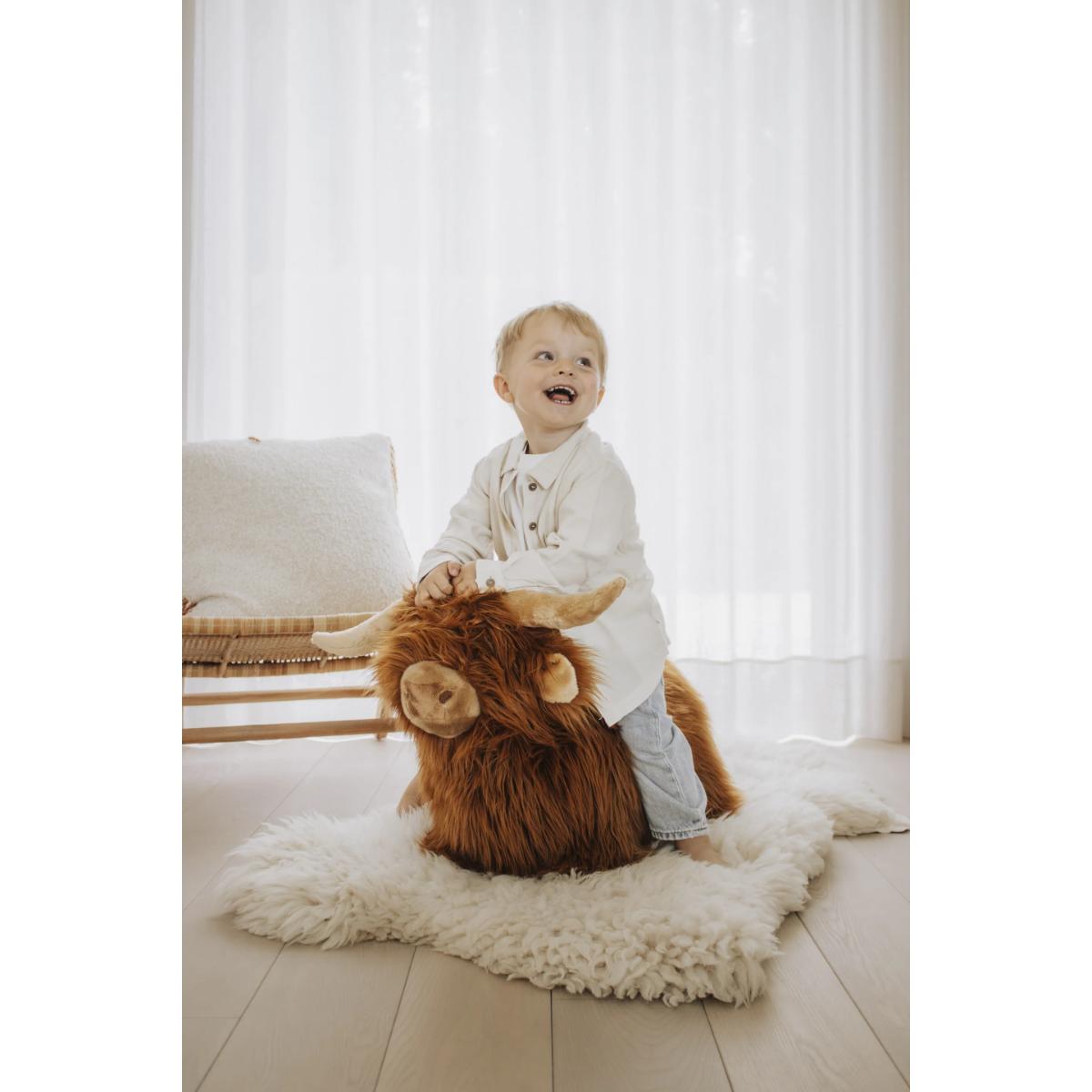 Peluche sauteuse HIGHLAND COW Wild & Soft