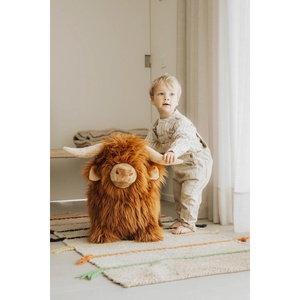 Peluche sauteuse HIGHLAND COW Wild & Soft