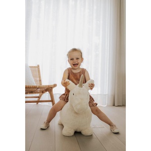 Peluche sauteuse UNICORN Wild & Soft