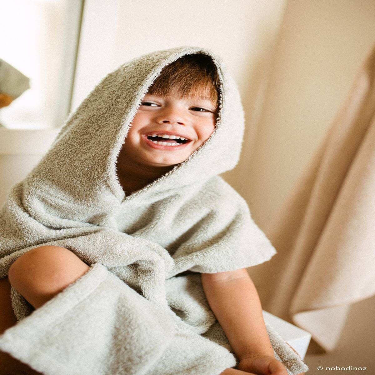 Poncho SO CUTE Nobodinoz sage green