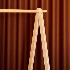 Porte-vêtements GROW Flexa pine