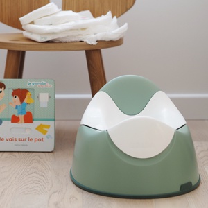 Pot ergonomique Vert sauge Beaba