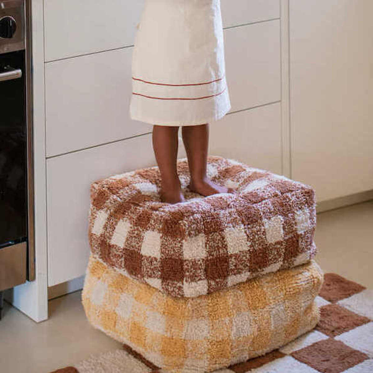 Pouf LITTLE CHEF Lorena Canals Vichy-Toffee