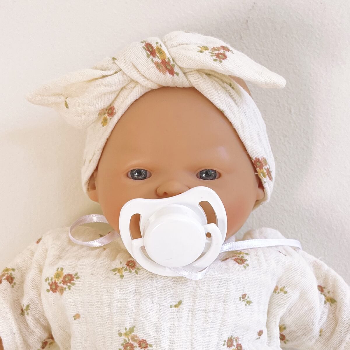 Poupée 26cm Nina BOBBLE flowers rose