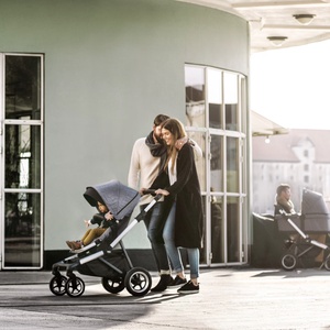 Poussette SLEEK Thule Grey Melange on Black