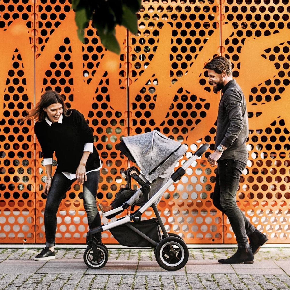 Poussette SLEEK Thule Midnight Black on Black