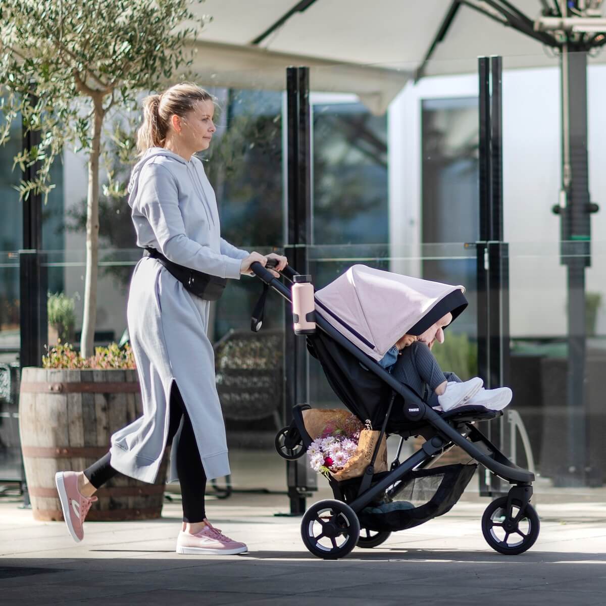 Poussette SPRING Thule Misty rose on black
