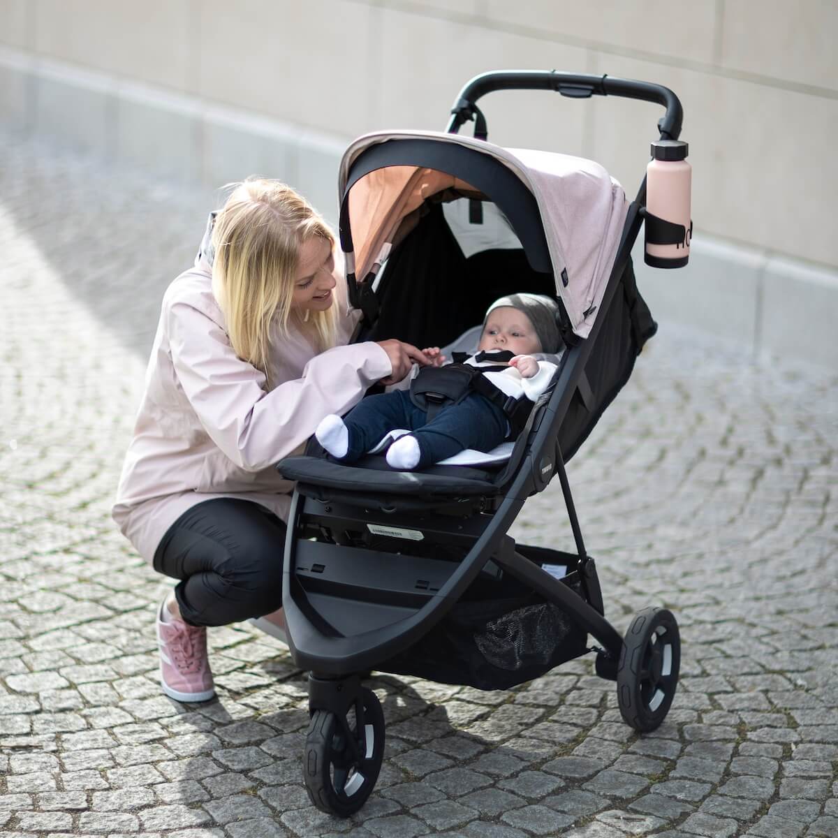 Poussette SPRING Thule Misty rose on black