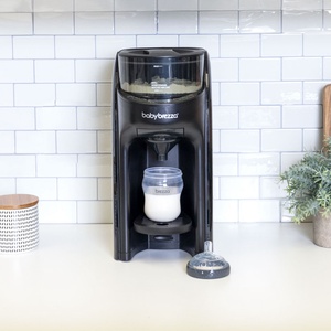 Préparateur de biberons automatique Formula Pro Advanced Baby Brezza All Black