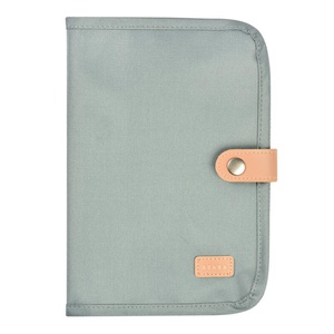 Protège carnet de santé beaba vert sauge