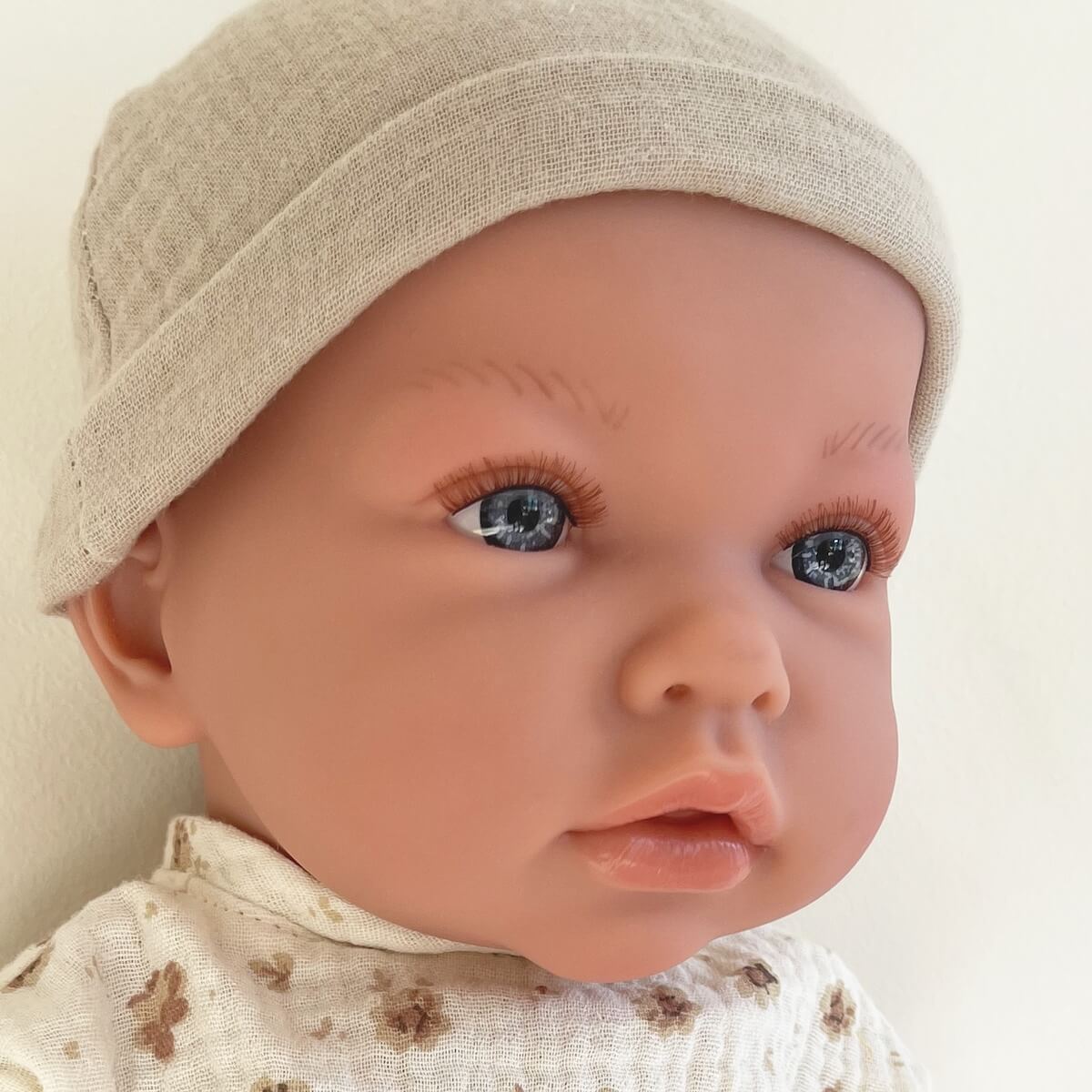 Reborn 45cm Mia BOBBLE beige