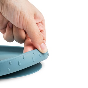 Set vaisselle silicone STICK&STAY Done by Deer Blue