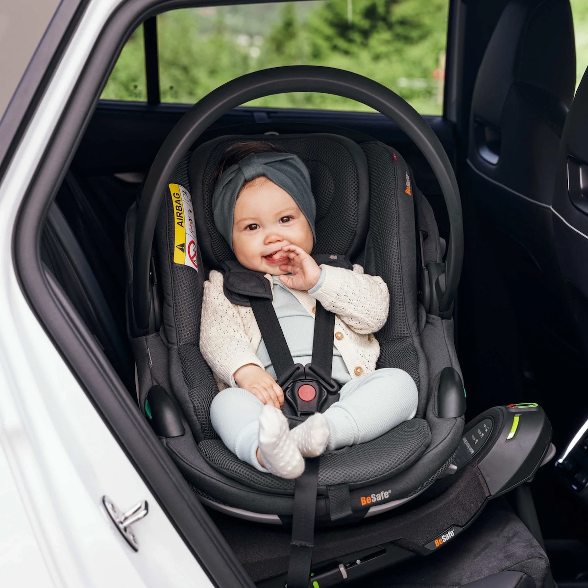 Siège auto bébé portable GO BEYOND Besafe anthracite mesh