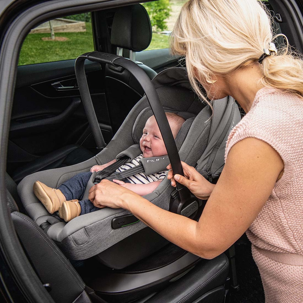 Siège auto bébé portable PIPA NEXT Nuna biscotti compatible