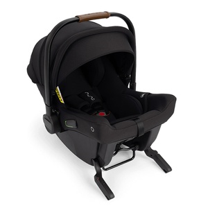 Siège auto bébé portable PIPA URBN Nuna caviar