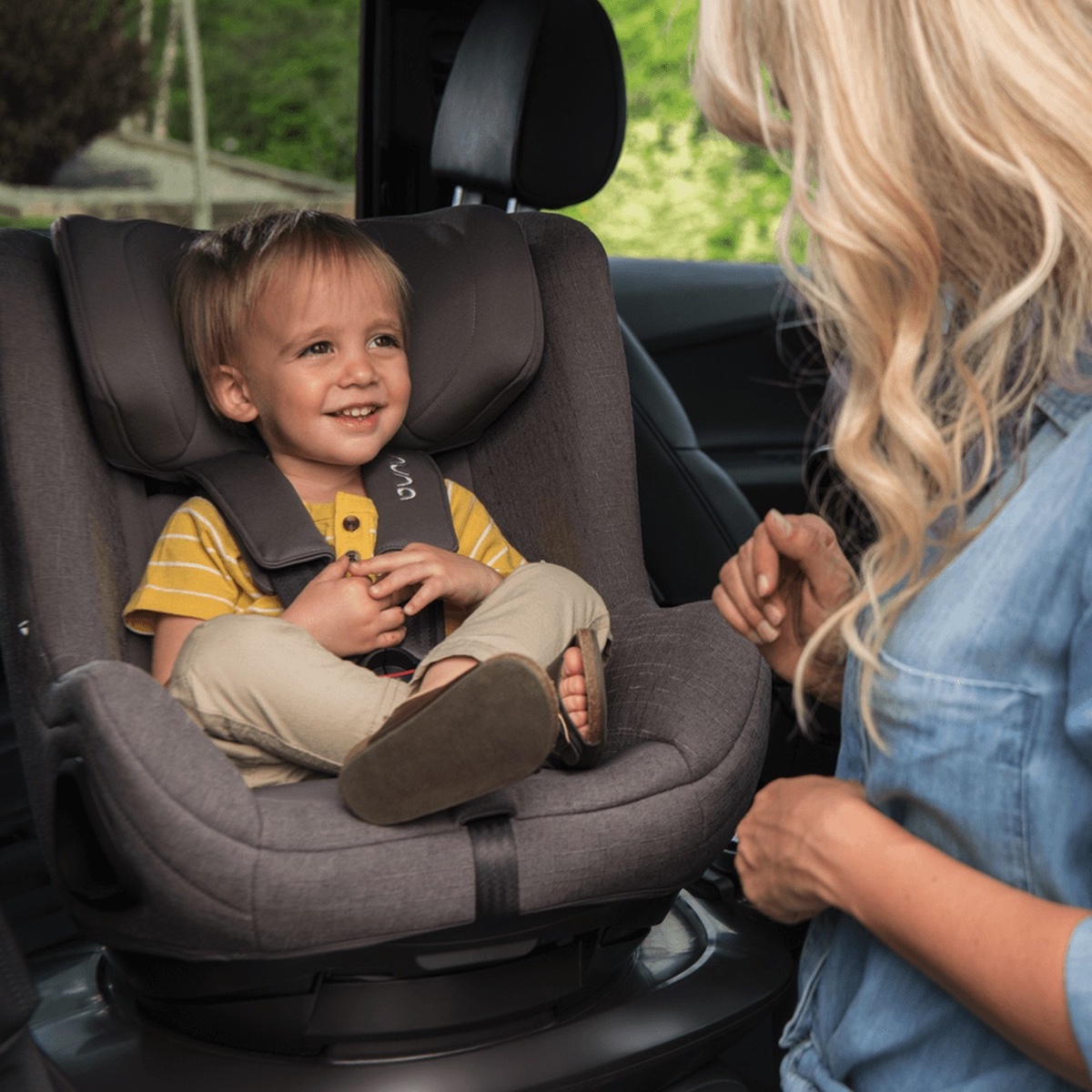 Siège auto de bébé à +- 4 ans TODL NEXT Nuna caviar