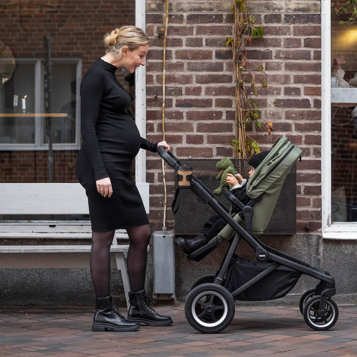 Sleek Soft Thule green on black