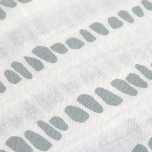 Swaddle & Burp Blanket L Strokes silver grey, Laessig