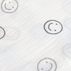 Swaddle & Burp Blanket L Tiny Smile maple, Laessig