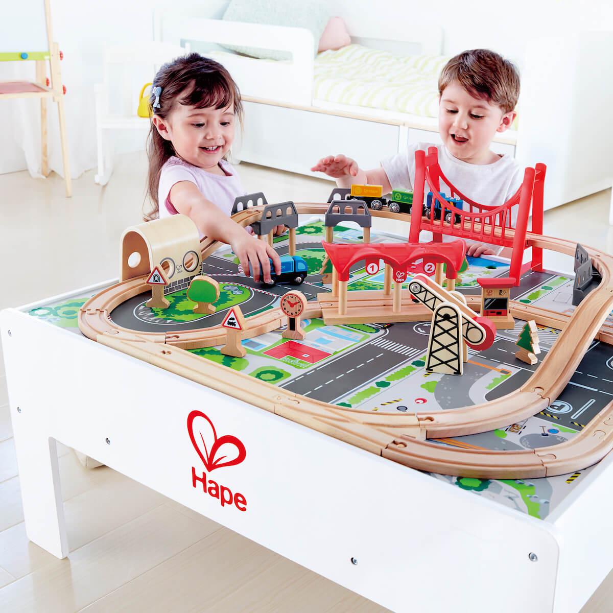Table de jeu PLAY AND STOW Hape