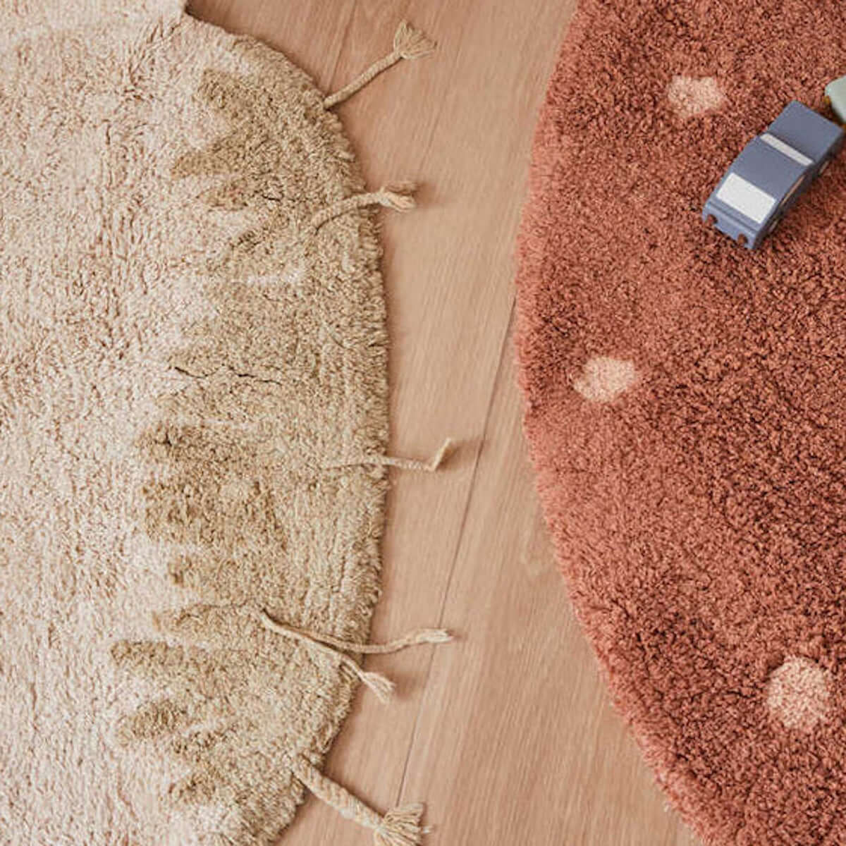 Tapis 120x120cm BOLETUS Lorena Canals Natural Olive Chestnut Ivory