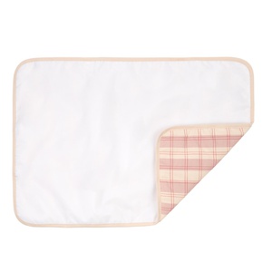 Tapis à langer 45x65cm STORIES Édition limitée Nobodinoz powder red checks
