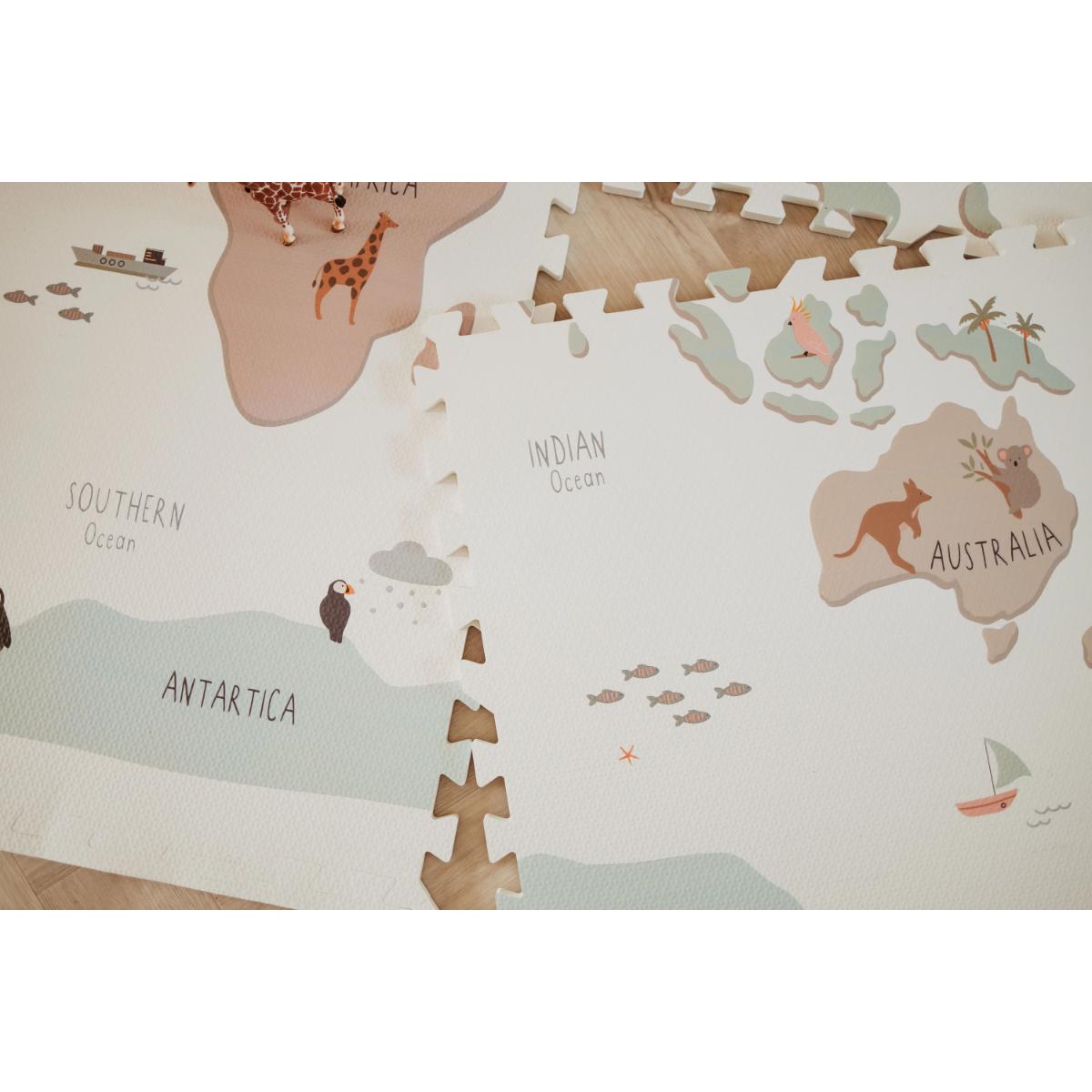Tapis de jeu 120x180cm EEVAA WORLDMAP COLOUR Play&go