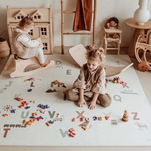 Tapis de jeu 180x180cm EEVAA Play&go Alphabet