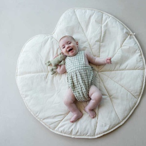 Tapis d'éveil WATER LILY Lorena Canals Natural