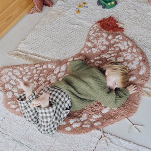 Tapis lavable 110x100cm CHICKEN Lorena Canals