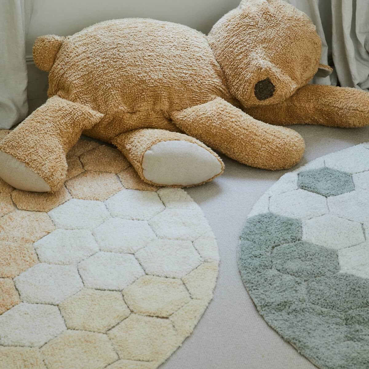 Tapis rond 140cm HONEYCOMB Lorena Canals Golden