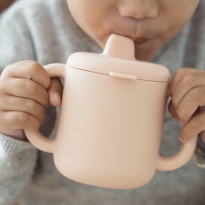 Tasse d'apprentissage silicone pink Beaba