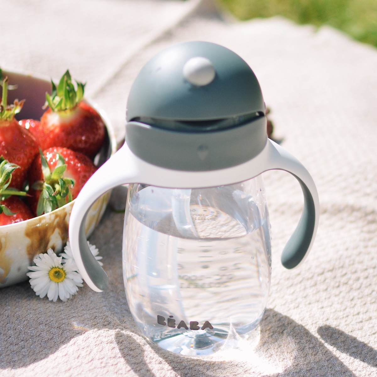 Taza con pajita 300ml Beaba gris mineral