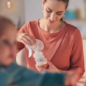 Tire lait manuel avec biberon Avent