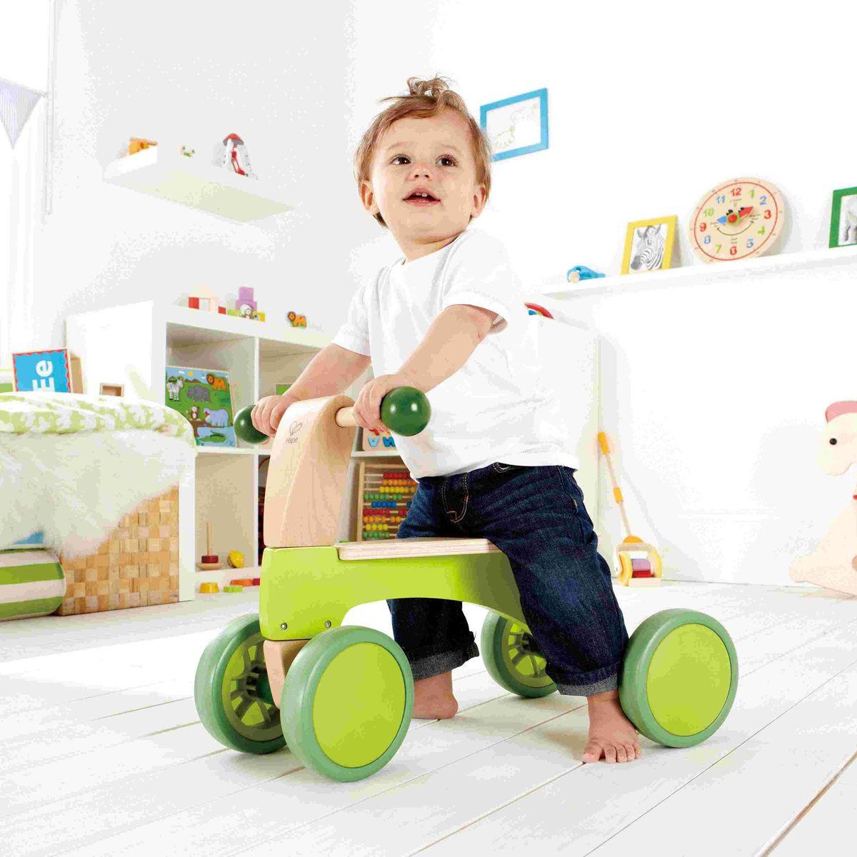 Trotteur FOUR-WHEEL Hape