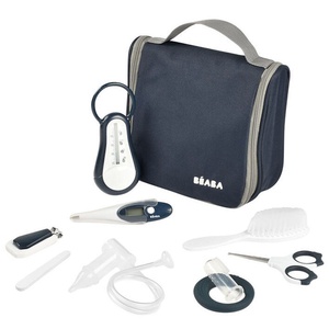 Trousse de toilette 9 accessoires NOMADE Beaba Night Blue