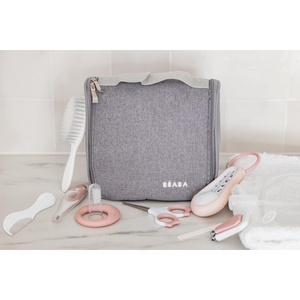 Trousse de toilette NOMADE Beaba 10 accessoires old pink