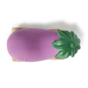 Voiture EMMA THE EGGPLANT CAR Oli and Carol