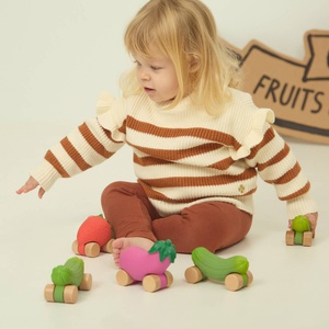 Voiture EMMA THE EGGPLANT CAR Oli and Carol