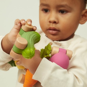 Voiture PEPINO THE CUCUMBER CAR Oli and Carol