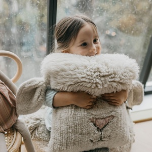 Woolable cushion 35x35cm Nose Sheep Lorena Canals pink